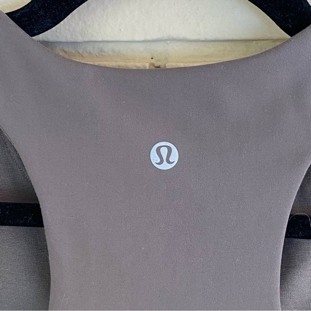 Lululemon Stretch Invigorate Training Everlux Racerback Top Olive Womens Size 6 - Picture 3 of 4